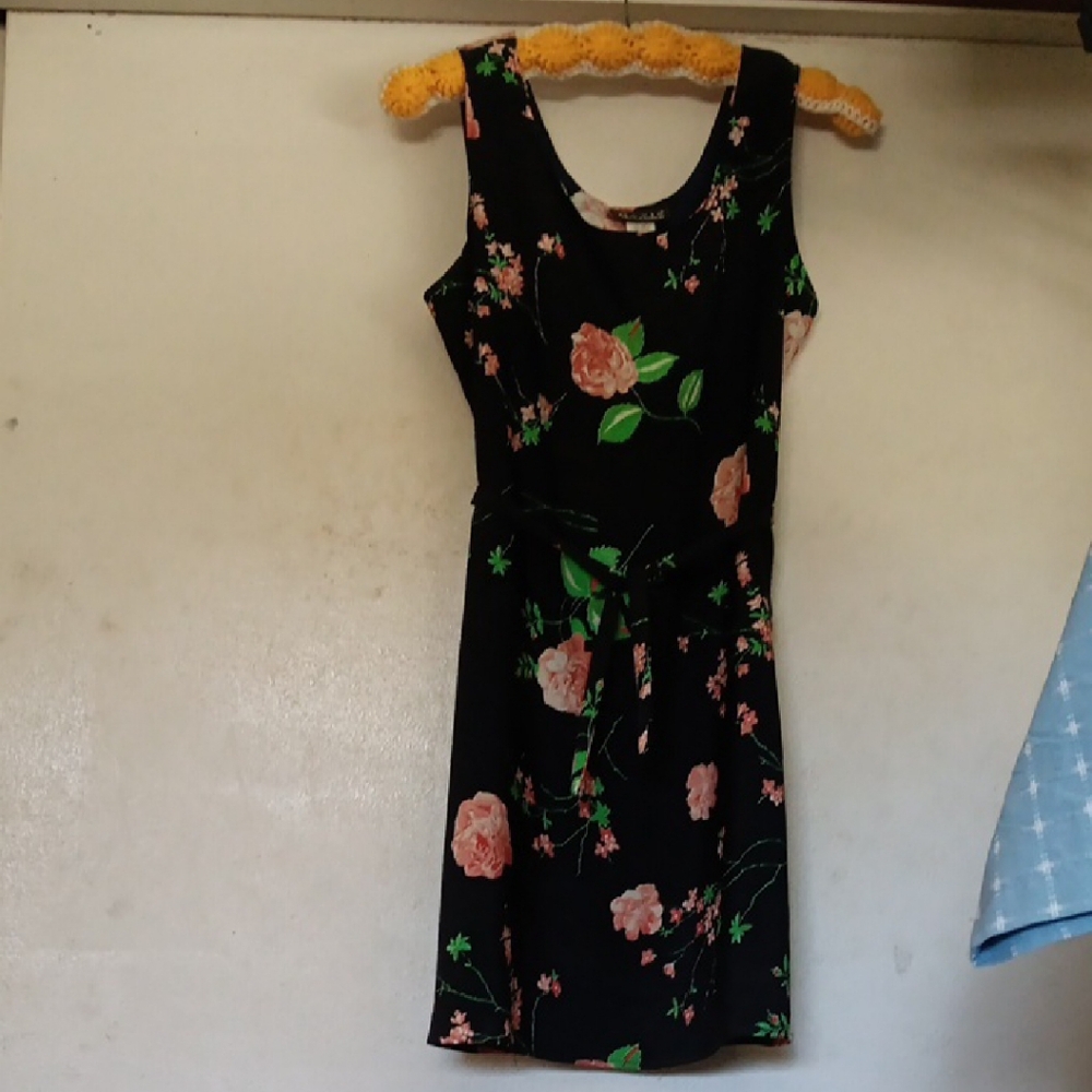 Pink and Black Sleeveless Scoop Neck Mini Sundress